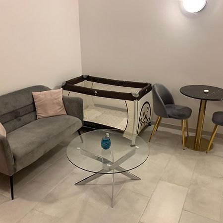Lovely Studio Saint Jean Cachan, 20 Minutes From Luxembourg Gardens On Rer B And 350 M From Bagneux Rer B Apartment Luaran gambar