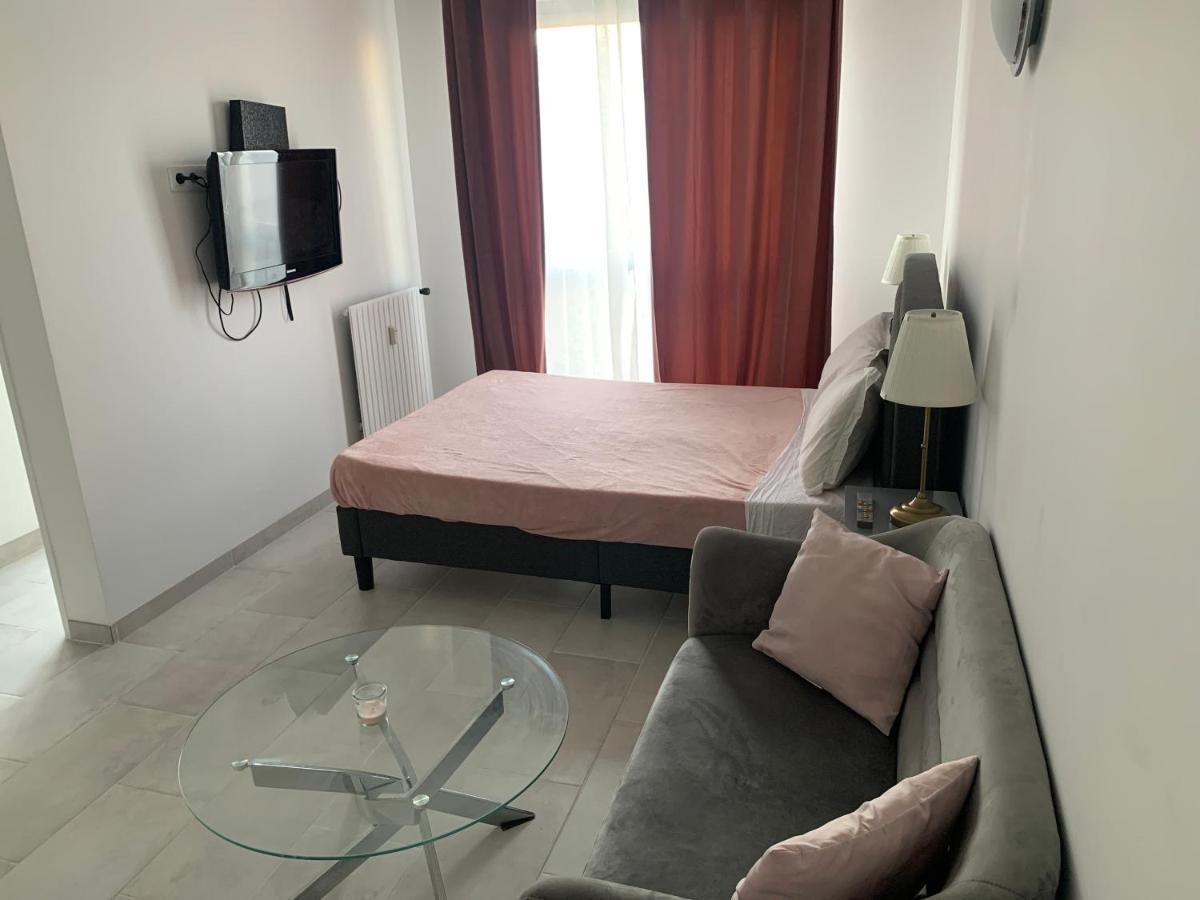 Lovely Studio Saint Jean Cachan, 20 Minutes From Luxembourg Gardens On Rer B And 350 M From Bagneux Rer B Apartment Luaran gambar