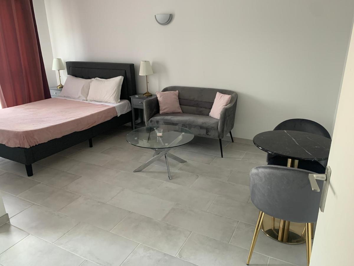 Lovely Studio Saint Jean Cachan, 20 Minutes From Luxembourg Gardens On Rer B And 350 M From Bagneux Rer B Apartment Luaran gambar